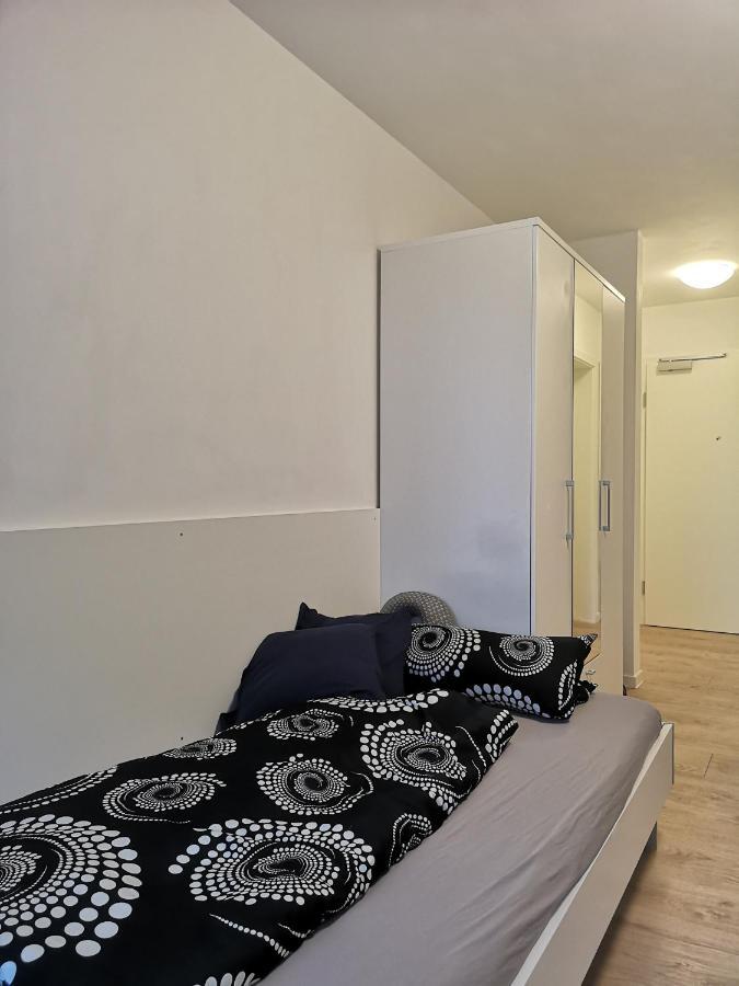 Appartamento Beautiful Flat, Near Westpark & Hostpital, Easy Parking Ingolstadt Esterno foto